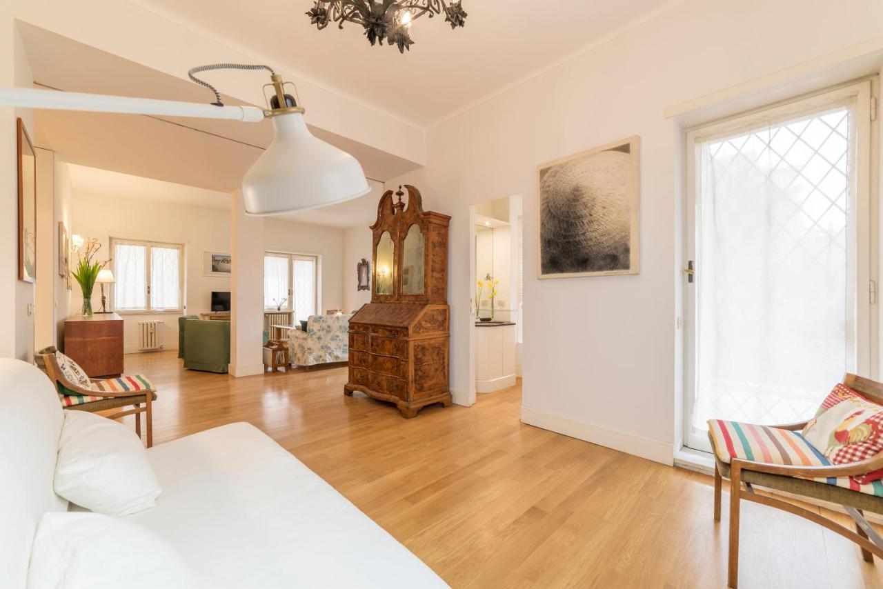 Micheli 4Pax Apartment With Terrace Rom Exteriör bild